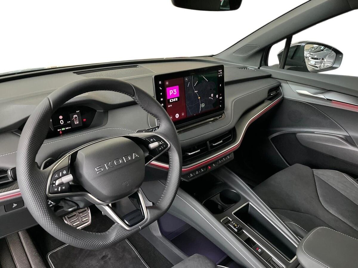 Sølv Skoda Enyaq fra 2026