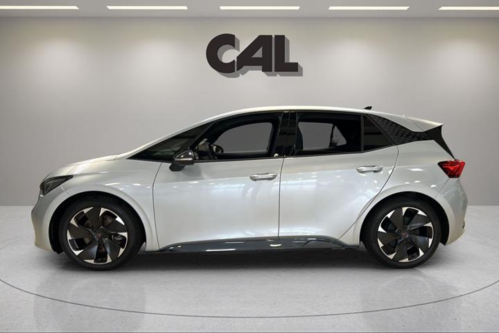 Sølv Cupra Born fra 2025