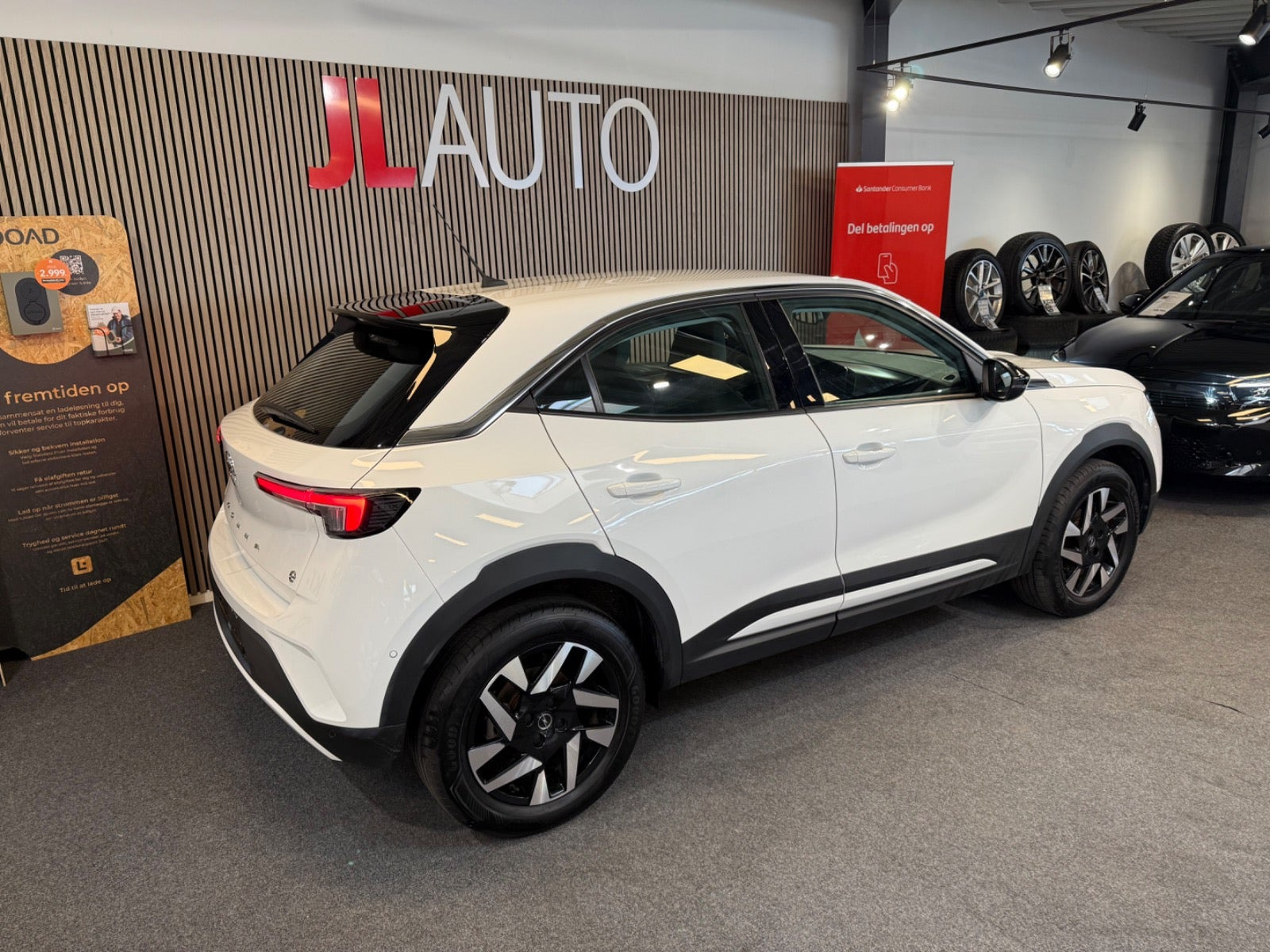 Hvid Opel Mokka-e fra 2024