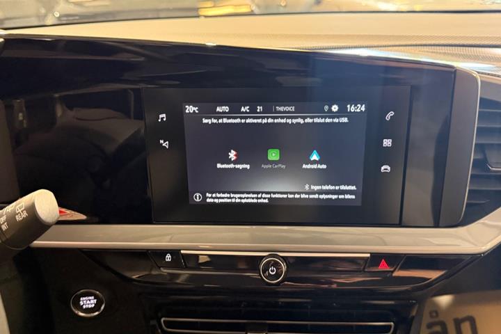 Hvid Opel Mokka-e fra 2024