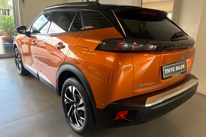 Orange Peugeot e-2008 fra 2021