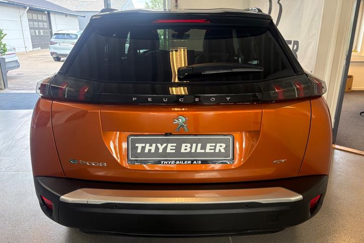 Orange Peugeot e-2008 fra 2021