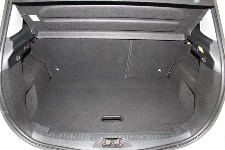 Hvid Ford B-MAX fra 2014