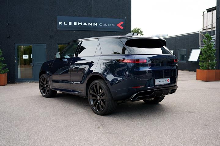 Blå Land Rover Range Rover sport fra 2023