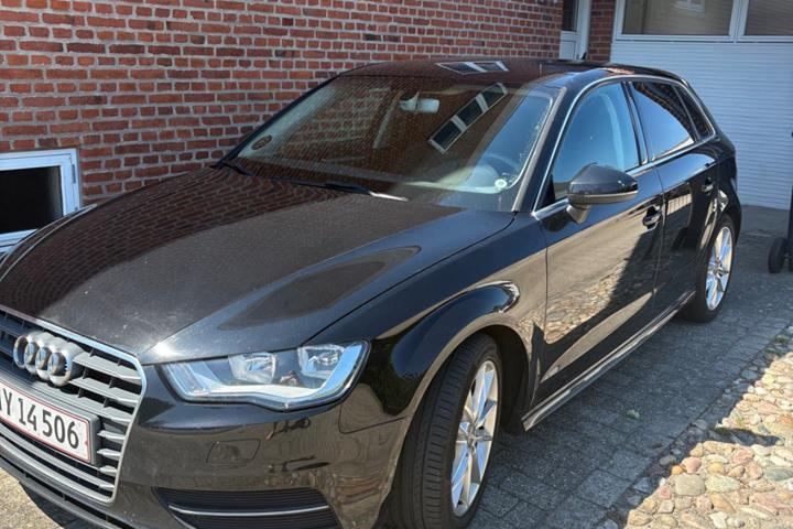 Sort Audi A3 fra 2016