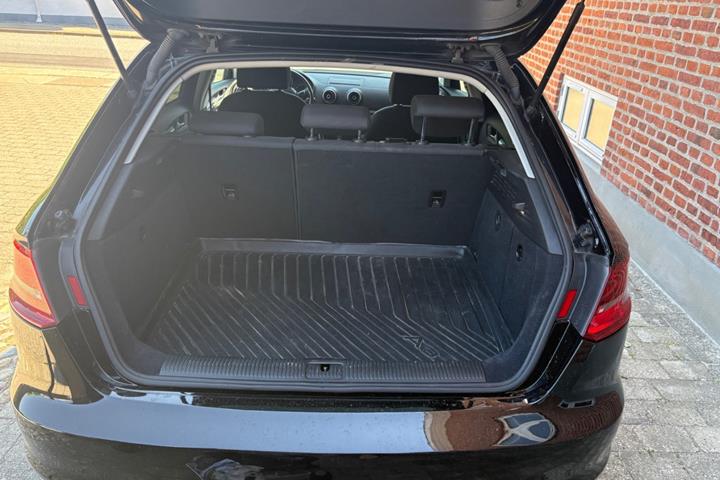 Sort Audi A3 fra 2016