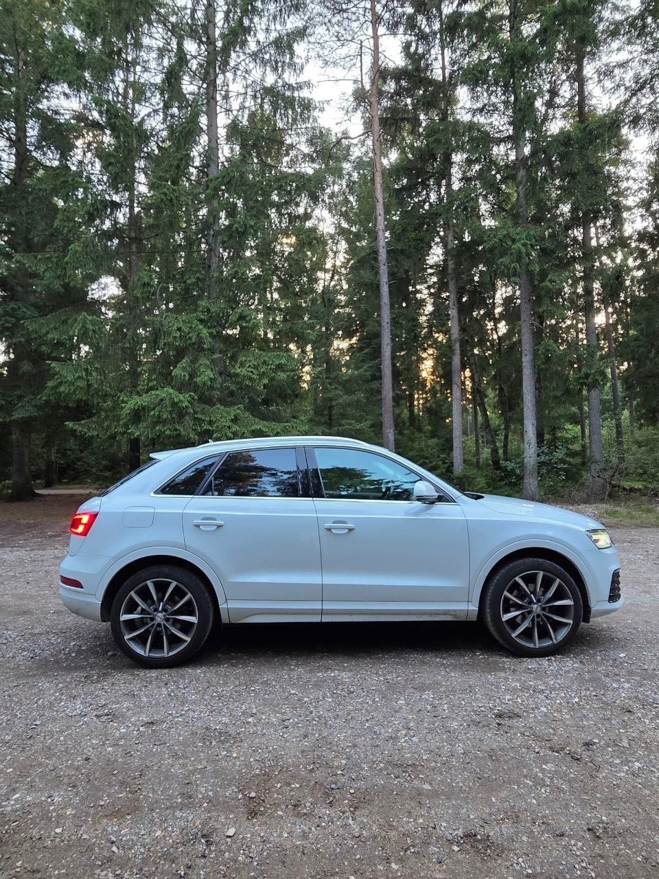 Hvid Audi Q3 fra 2018