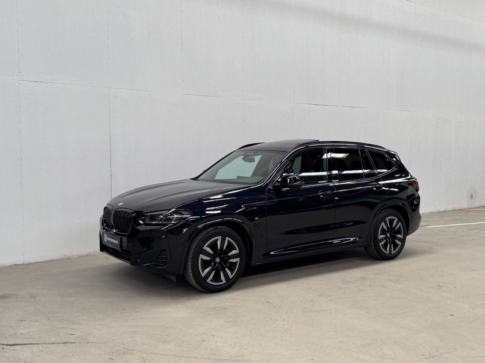 Sort BMW iX3 fra 2022