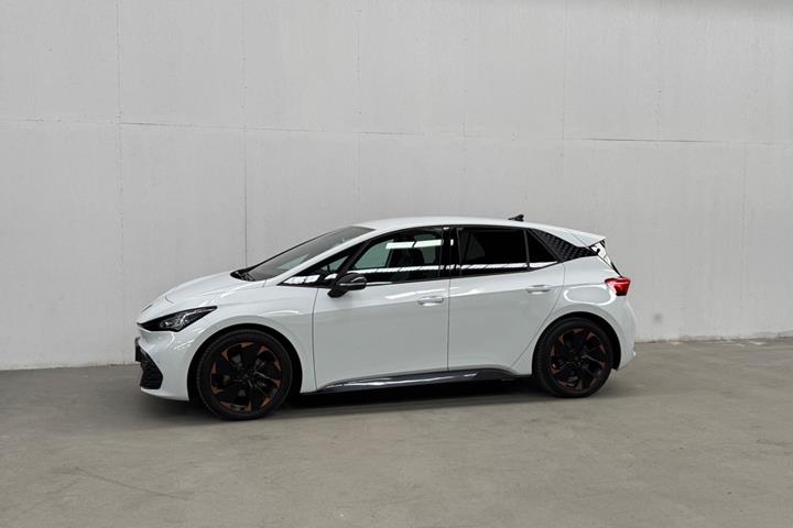 Hvid Cupra Born fra 2024