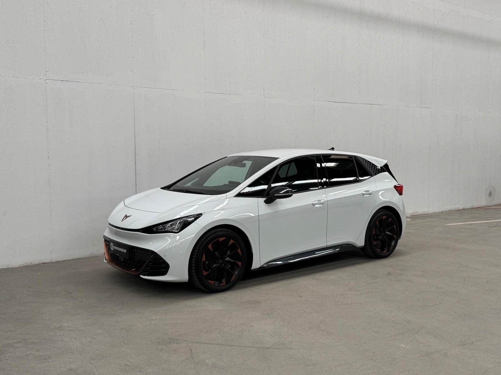 Hvid Cupra Born fra 2024
