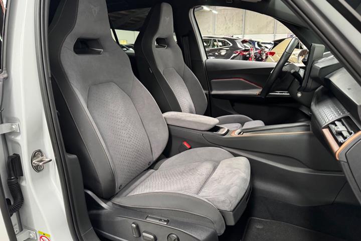 Hvid Cupra Born fra 2024
