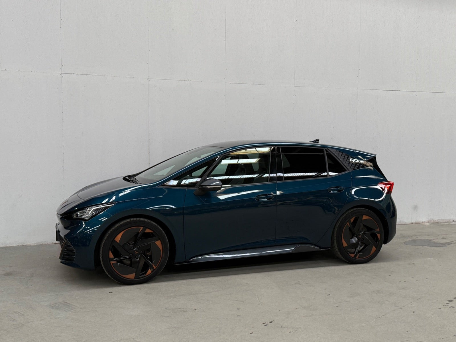 Gul Cupra Born fra 2022