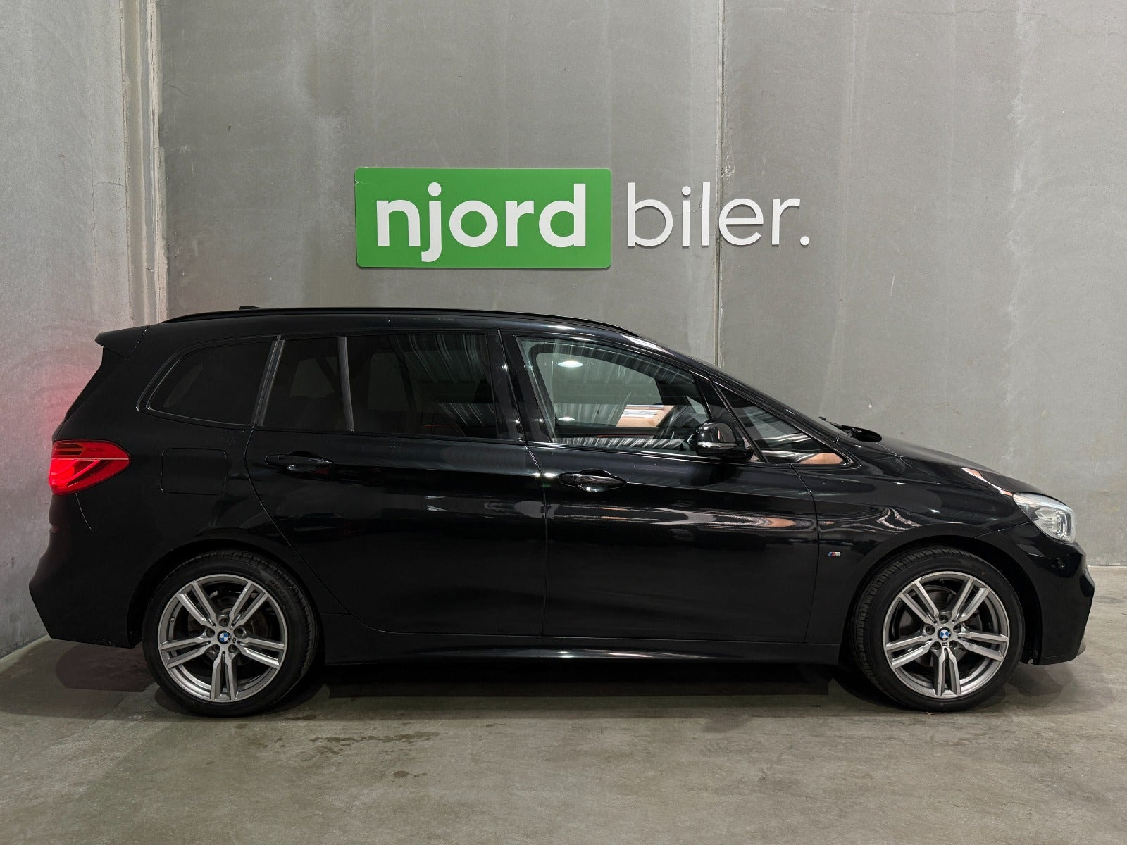 undefined BMW 218d fra 2017