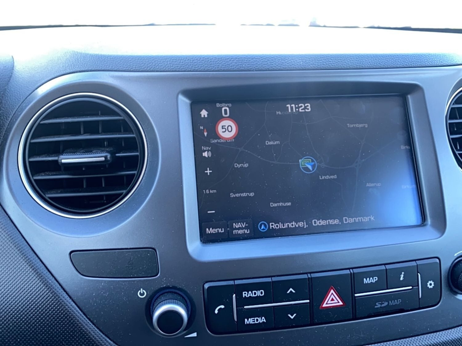 Hvid Hyundai i10 fra 2017