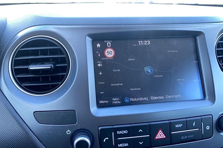 Hvid Hyundai i10 fra 2017