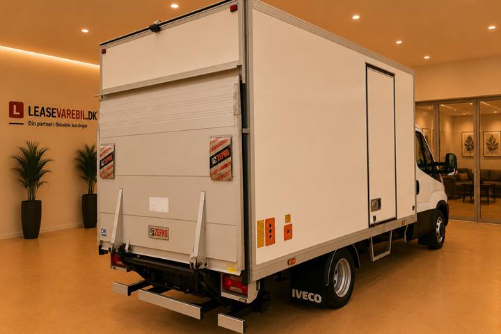 Hvid Iveco Daily fra 2015