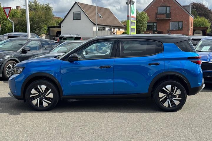 Blå Opel Frontera fra 2025