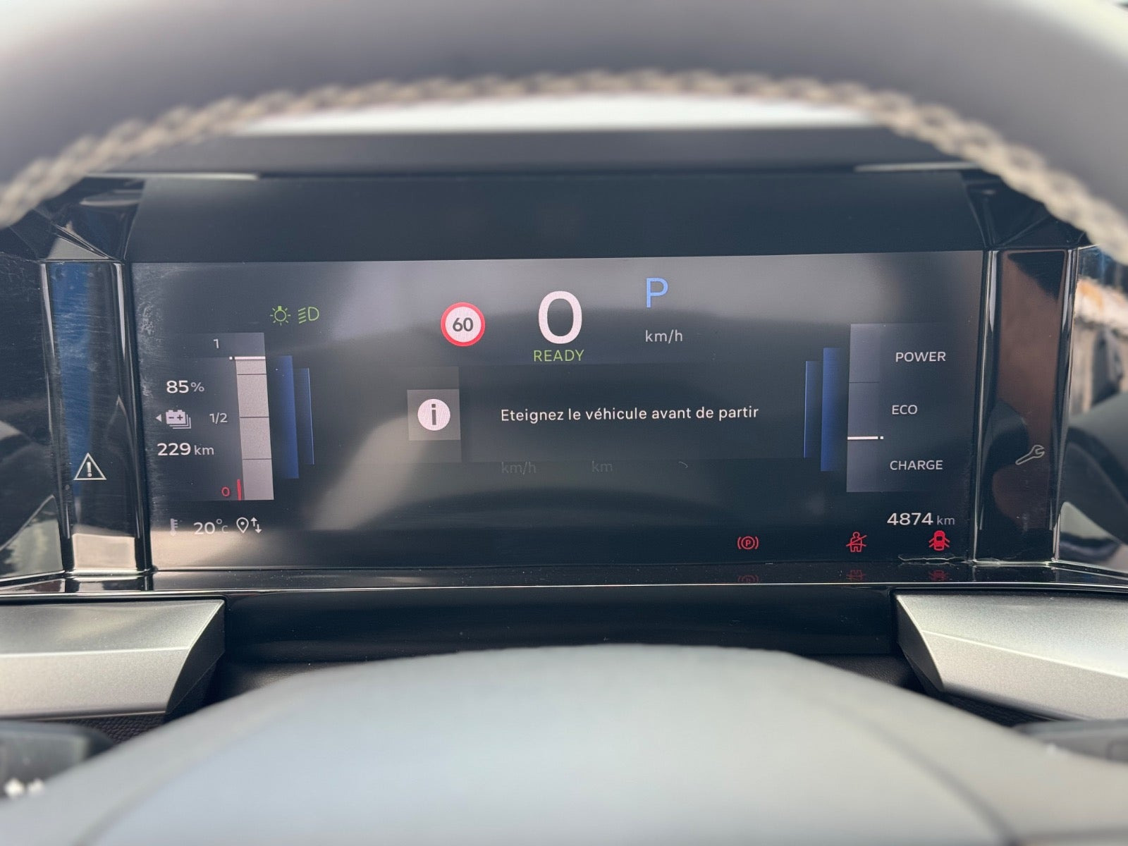 Blå Opel Frontera fra 2025