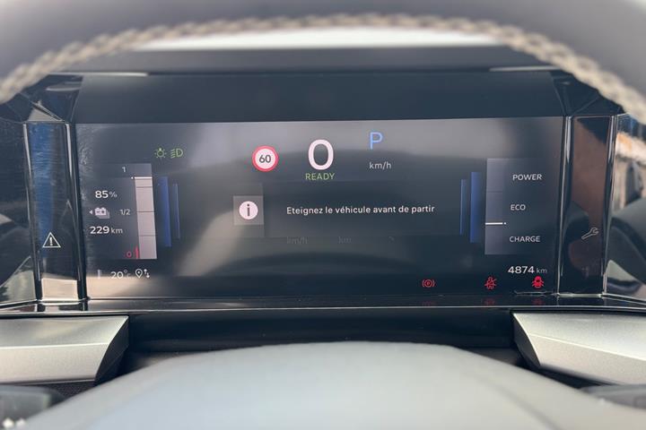 Blå Opel Frontera fra 2025