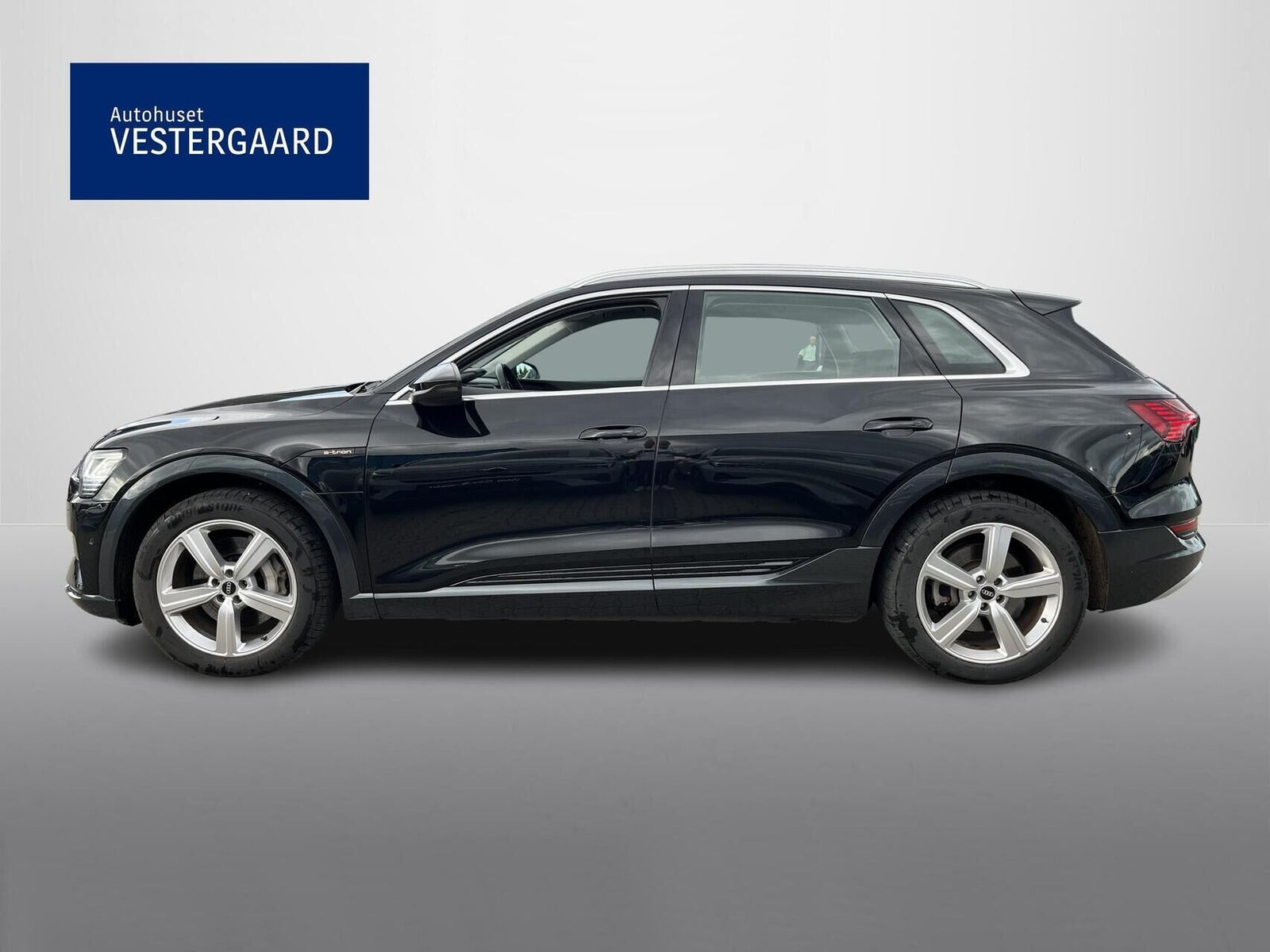 Sort Audi e-tron fra 2022