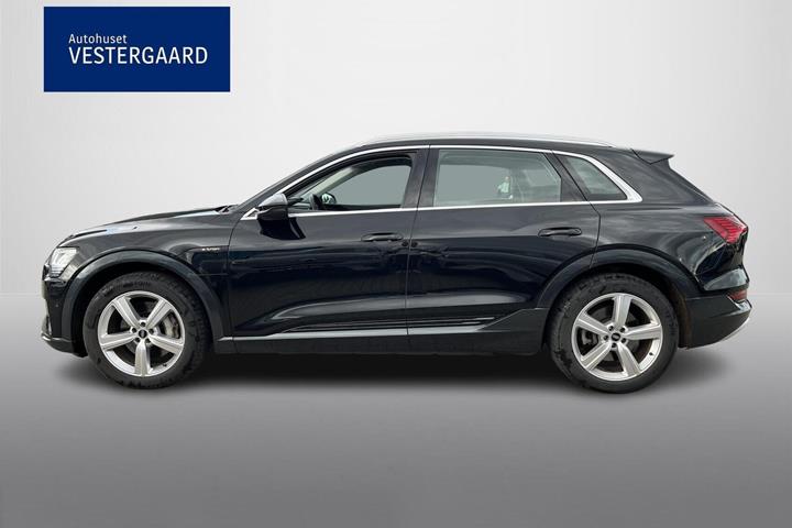 Sort Audi e-tron fra 2022
