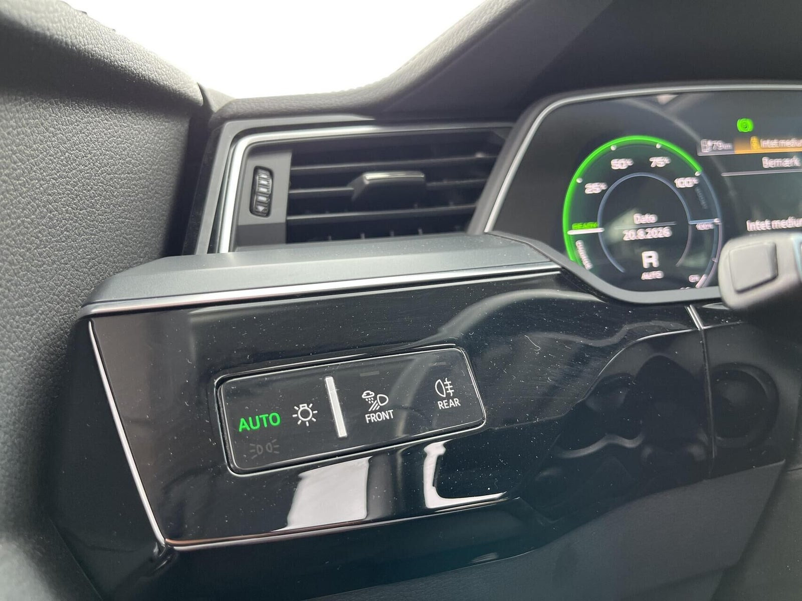 Sort Audi e-tron fra 2022