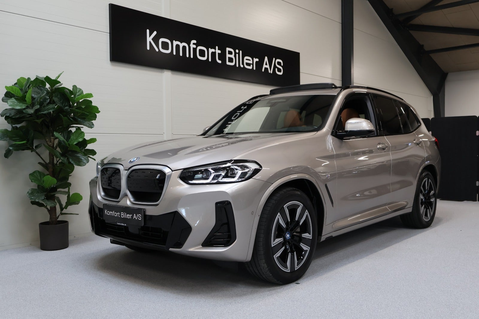 BMW iX3 Charged M-Sport