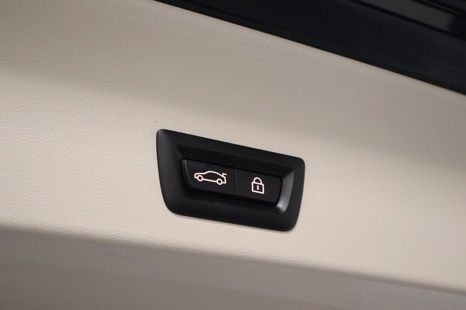 Sort BMW iX3 fra 2021