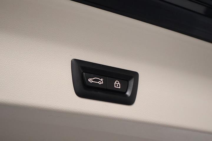 Sort BMW iX3 fra 2021