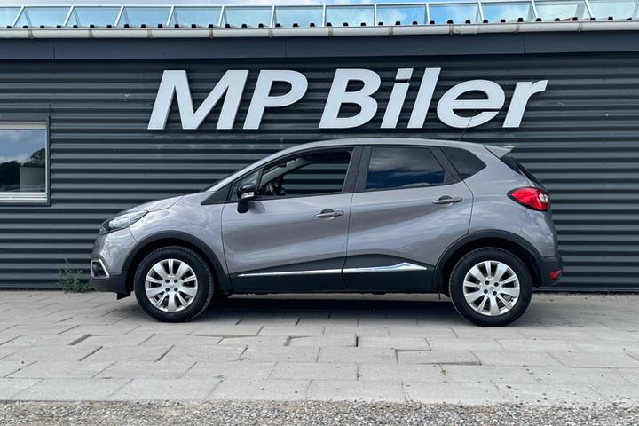 Grå Renault Captur fra 2016