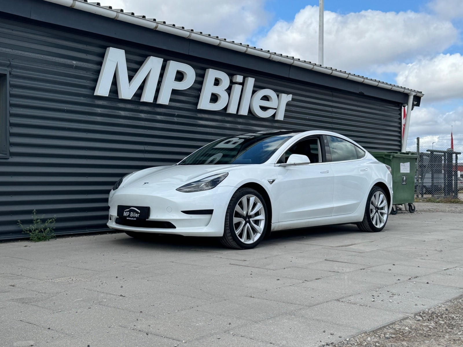 Tesla Model 3 Standard Range+ RWD