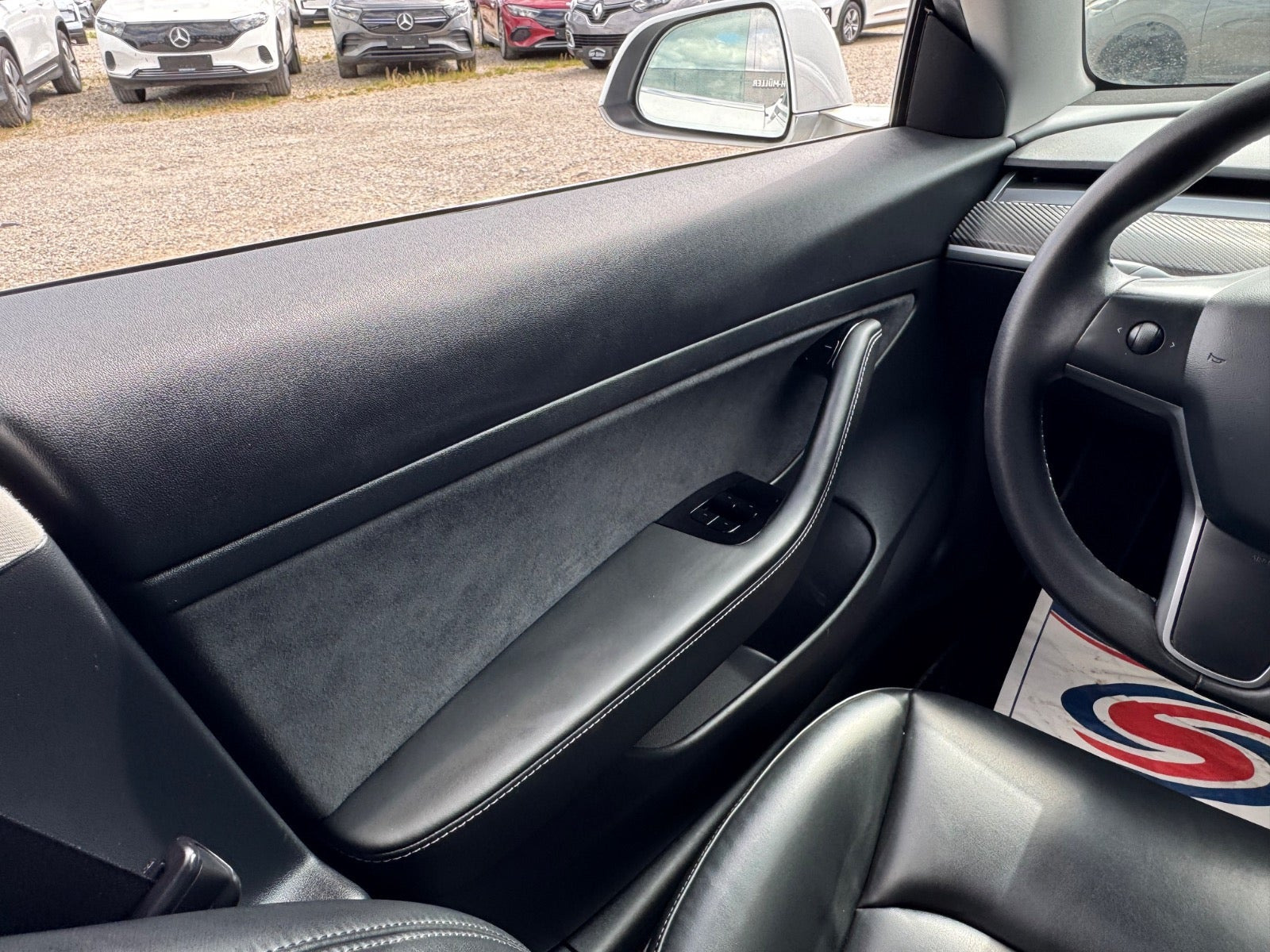 Hvid Tesla Model 3 fra 2020