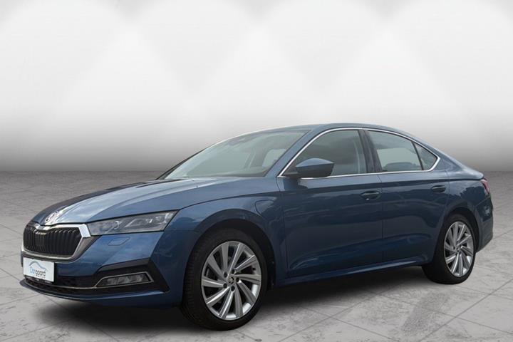 Blå Skoda Octavia fra 2021