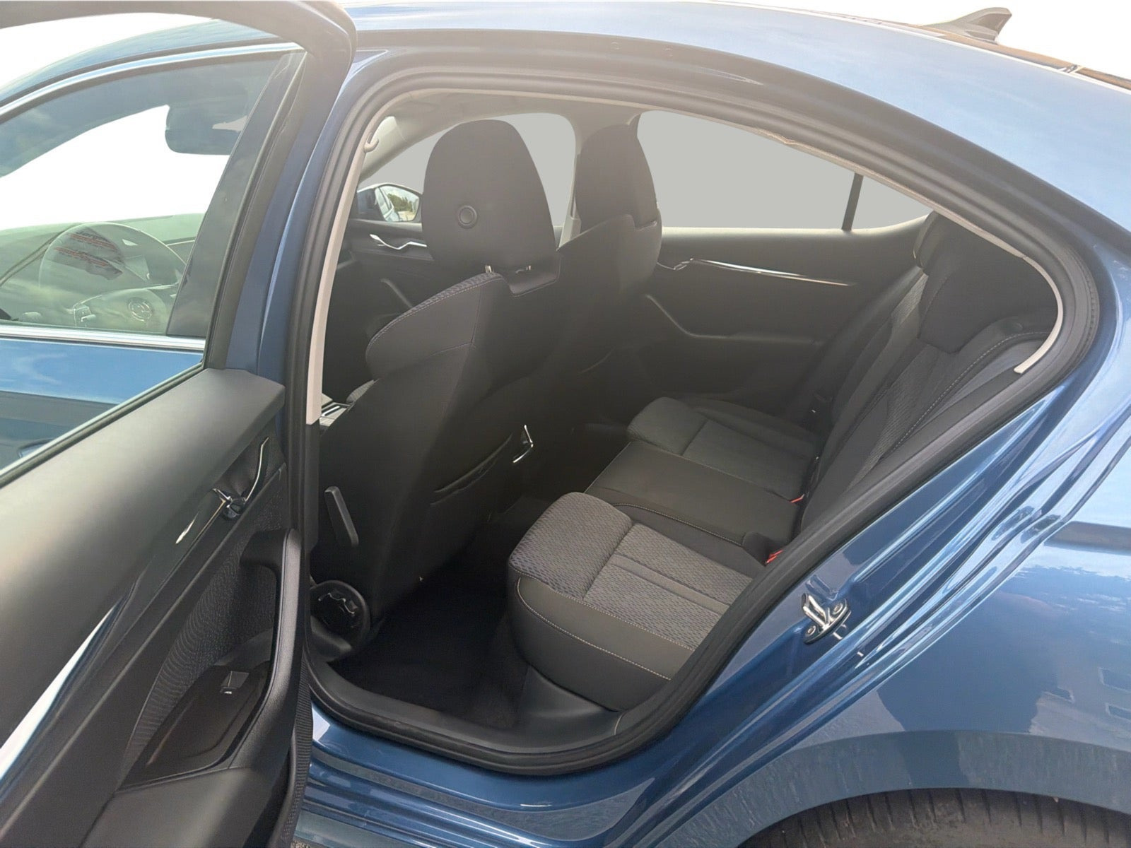 Blå Skoda Octavia fra 2021