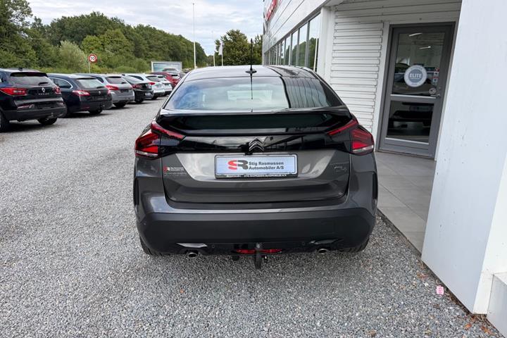 Grå Citroën C4 fra 2023