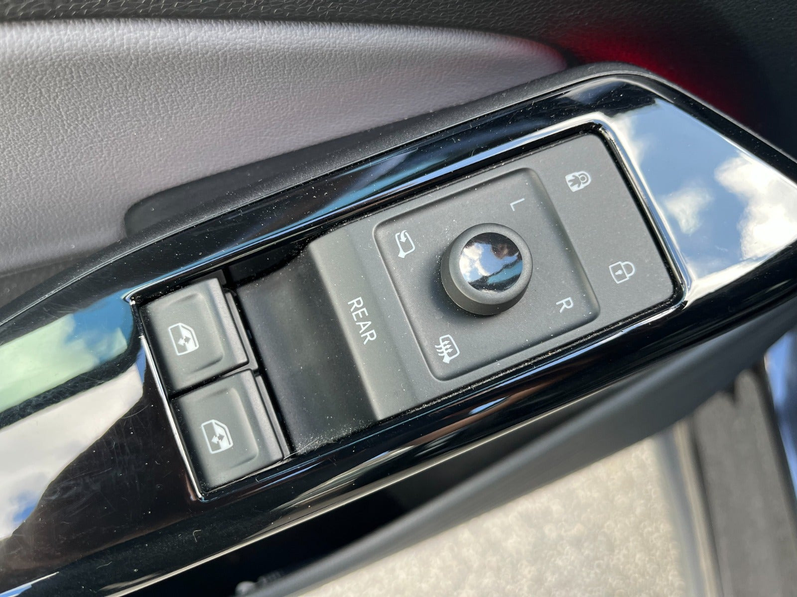 Grå VW ID.4 fra 2022