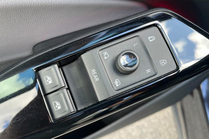 Grå VW ID.4 fra 2022