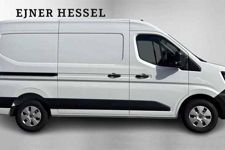 Hvid Renault Master V T33 fra 2025
