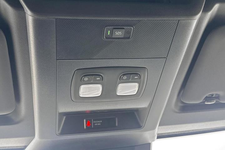 Hvid Renault Master V T33 fra 2025