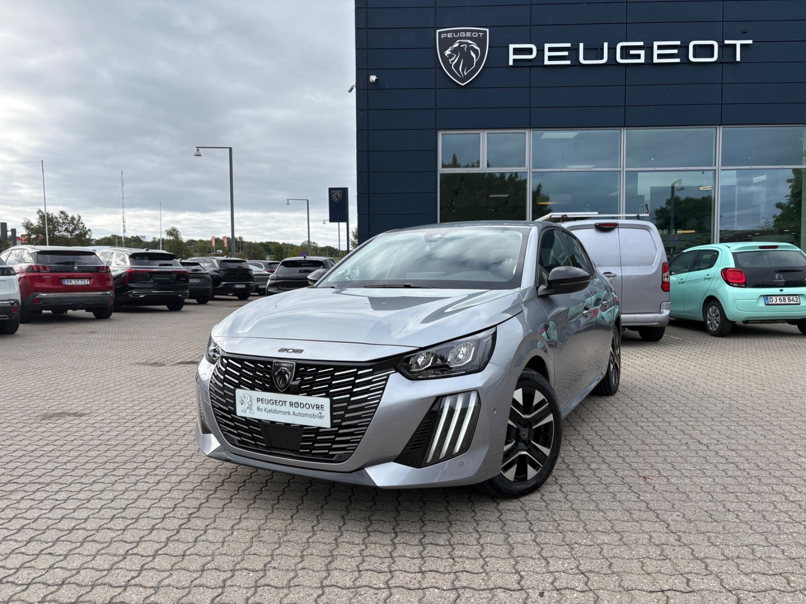 Peugeot 208 1,2 PureTech 100 Allure+