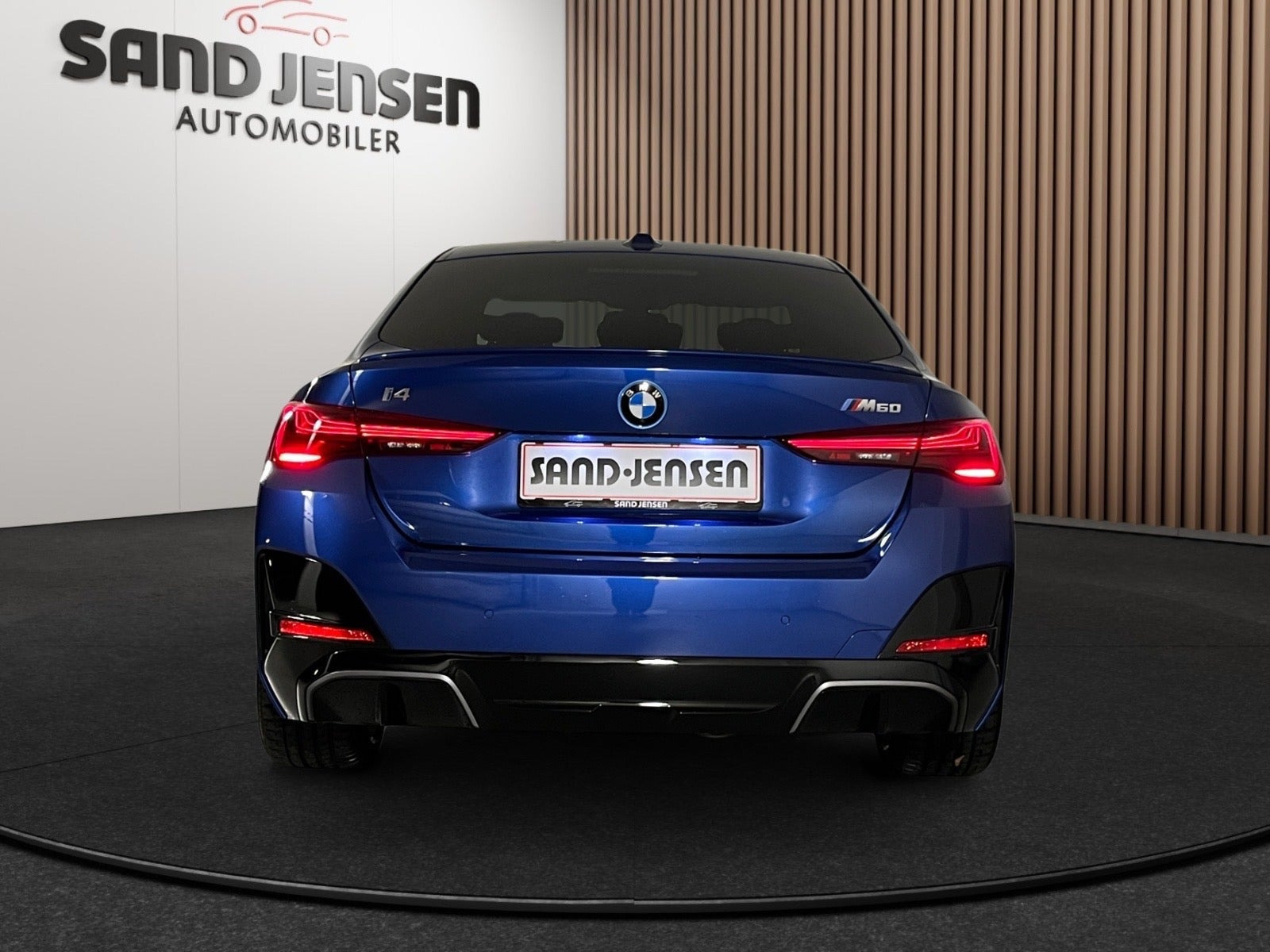 Blå BMW i4 fra 2025