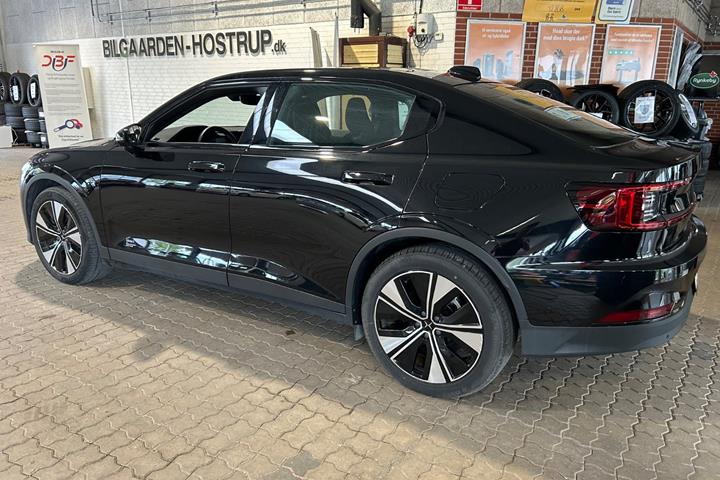 Sort Polestar 2 fra 2023