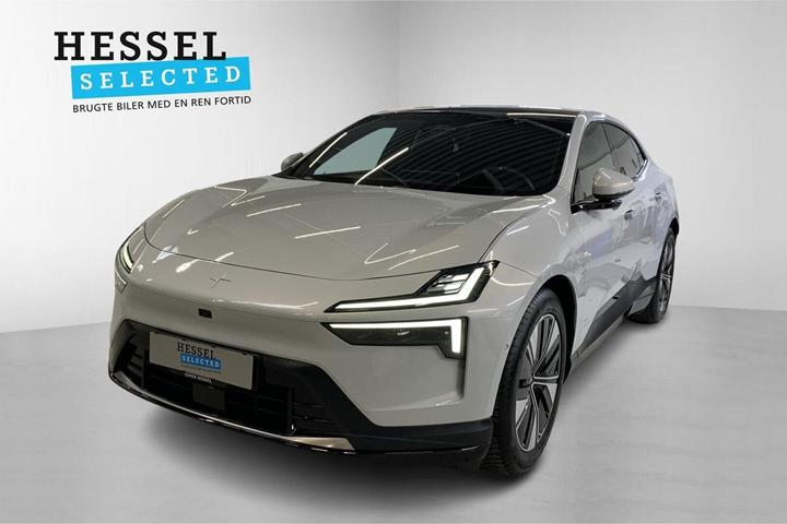 Hvid Polestar 4 fra 2026