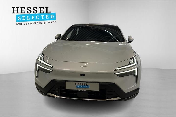 Hvid Polestar 4 fra 2026