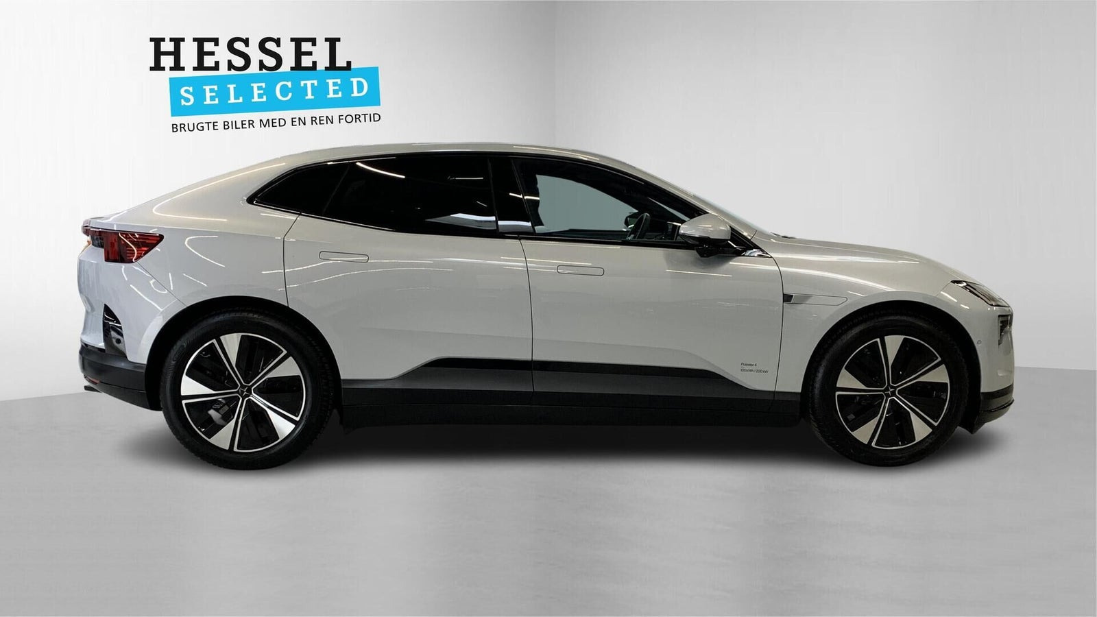 Hvid Polestar 4 fra 2026