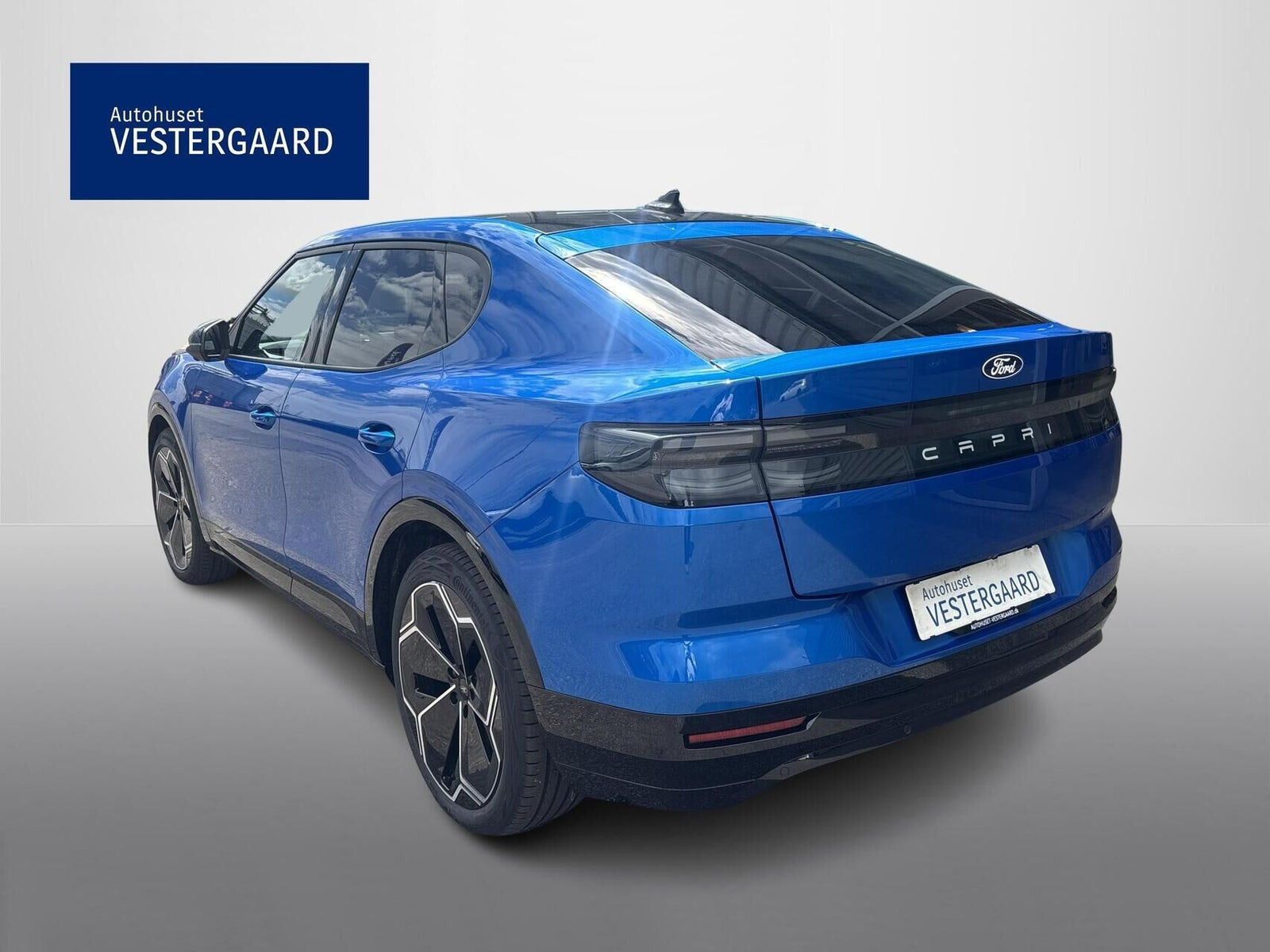Blå Ford Capri fra 2025