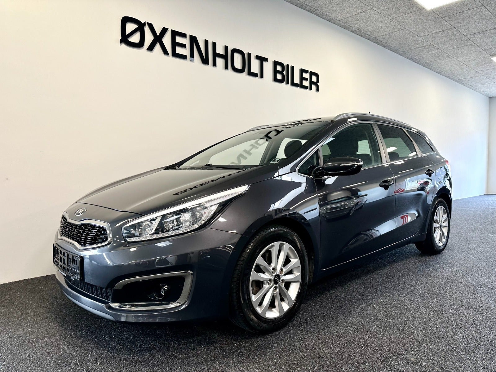 Grå Kia Ceed fra 2016