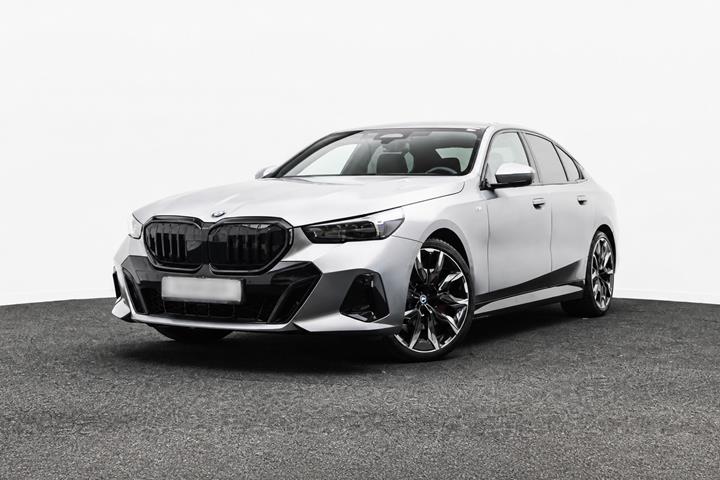 undefined BMW 540d fra 2025