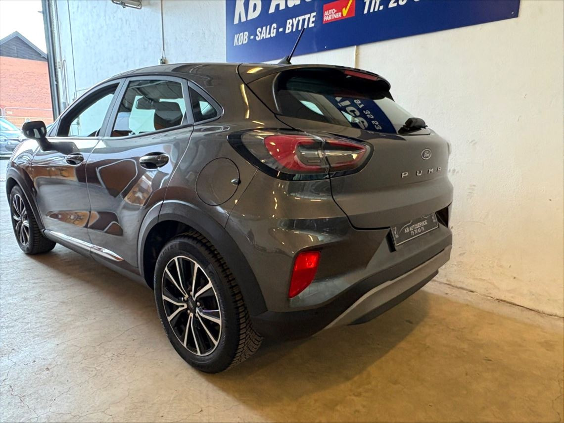 Grå Ford Puma fra 2021