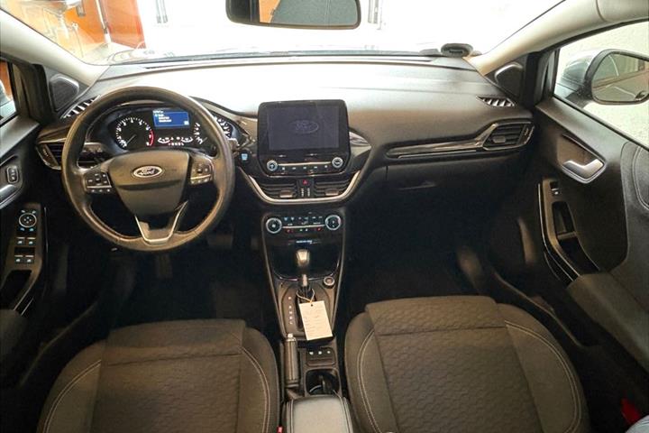 Grå Ford Puma fra 2021